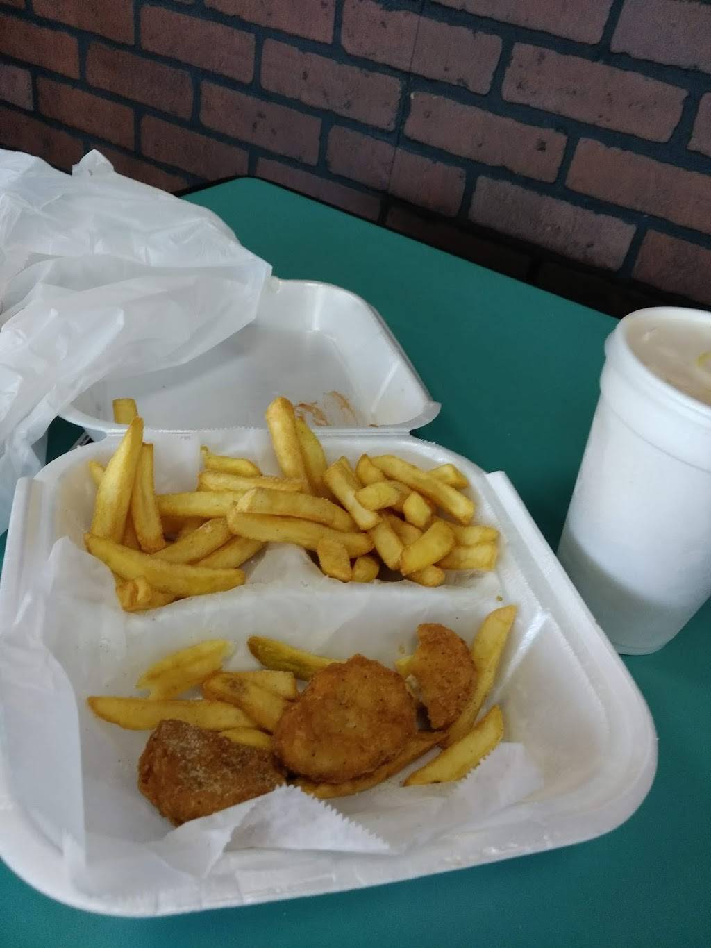 Sea City Fish And Chicken | restaurant | 1447 NW 6th St, Fort Lauderdale, FL 33311, USA | 9543574710 OR +1 954-357-4710