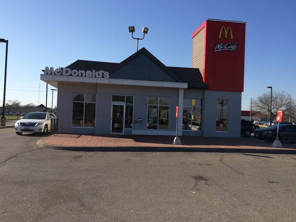 McDonalds | cafe | 299 Wayne Gretzky Pkwy, Brantford, ON N3R 8A5, Canada | 5197581010 OR +1 519-758-1010