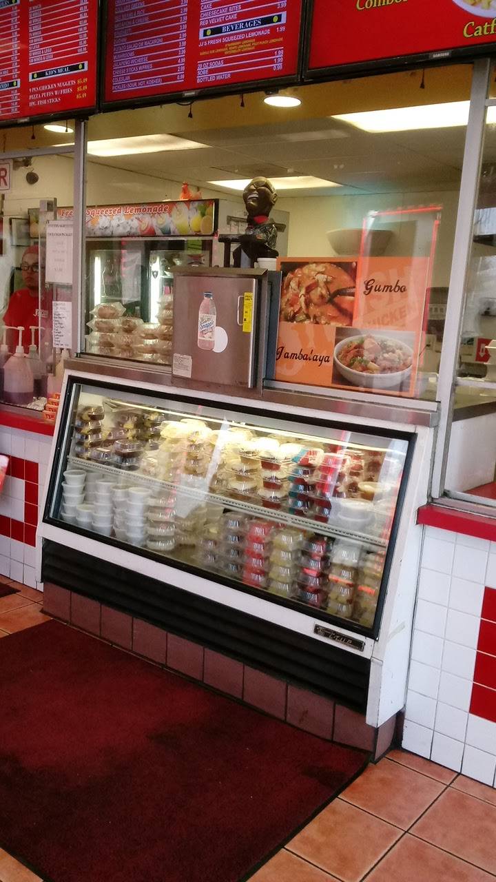 J J Fish & Chicken | restaurant | 8035 International Blvd, Oakland, CA 94621, USA | 5106331212 OR +1 510-633-1212