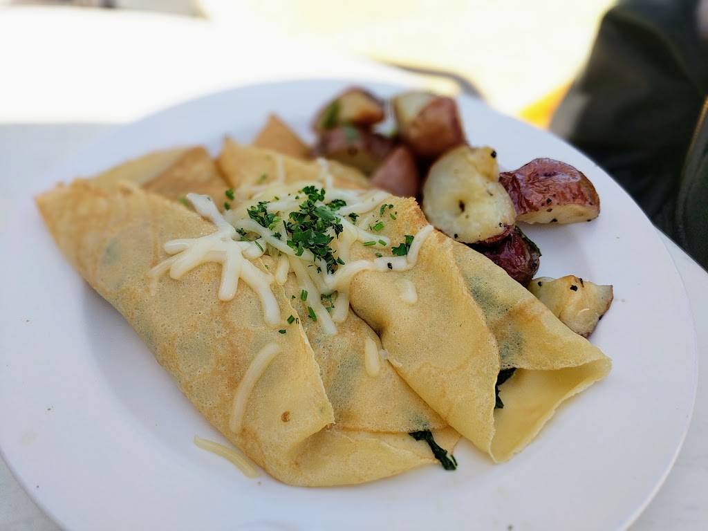 Champagne French Bakery Café South Coast Bridge | cafe | 3333 Bristol St #2505, Costa Mesa, CA 92626, USA | 7144270808 OR +1 714-427-0808