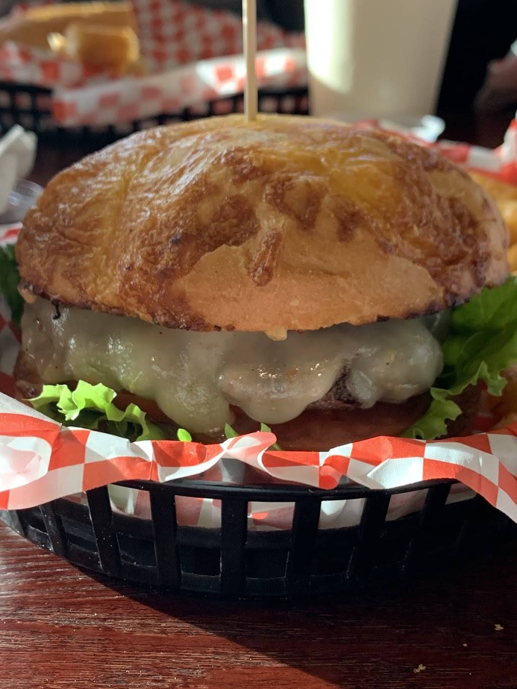 Angus Burger | restaurant | 2801 Bickford Ave, Snohomish, WA 98290, USA | 4257891630 OR +1 425-789-1630