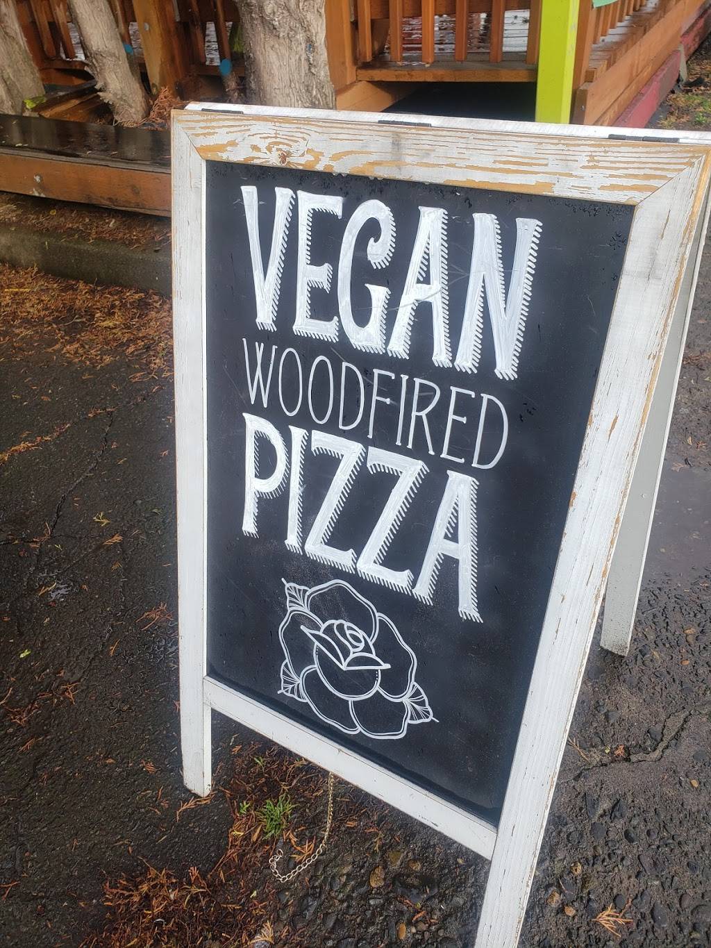 Baby Blue Woodfired Pizza | restaurant | 3207 SE Hawthorne Blvd, Portland, OR 97214, USA | 7604423466 OR +1 760-442-3466