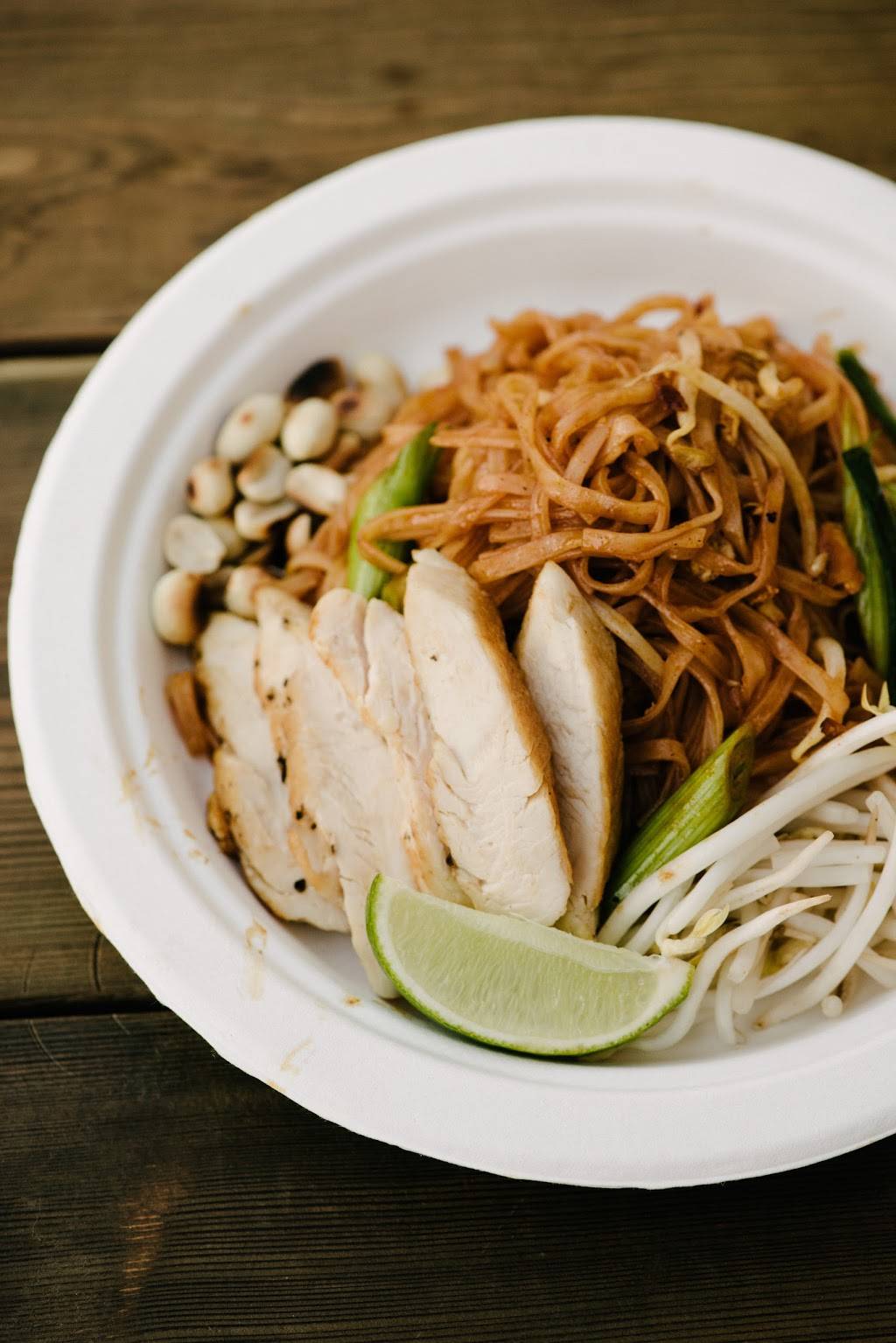 55 Thai Kitchen Golden Hill | restaurant | 2601 Broadway, San Diego, CA 92102, USA | 6199555501 OR +1 619-955-5501