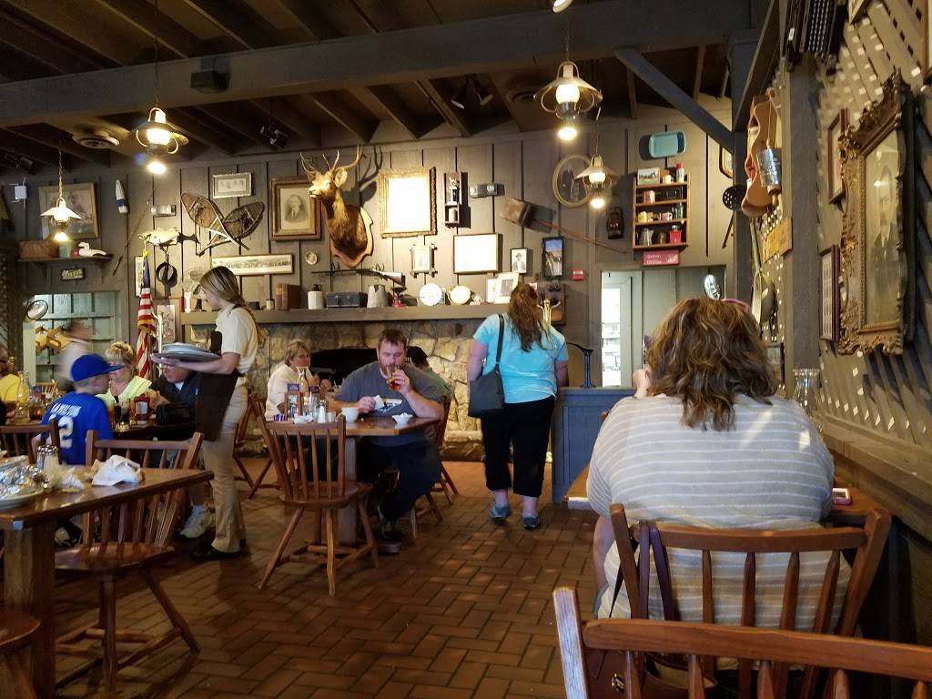 Cracker Barrel Old Country Store | restaurant | 370 Hester Dr, White House, TN 37188, USA | 6156721802 OR +1 615-672-1802