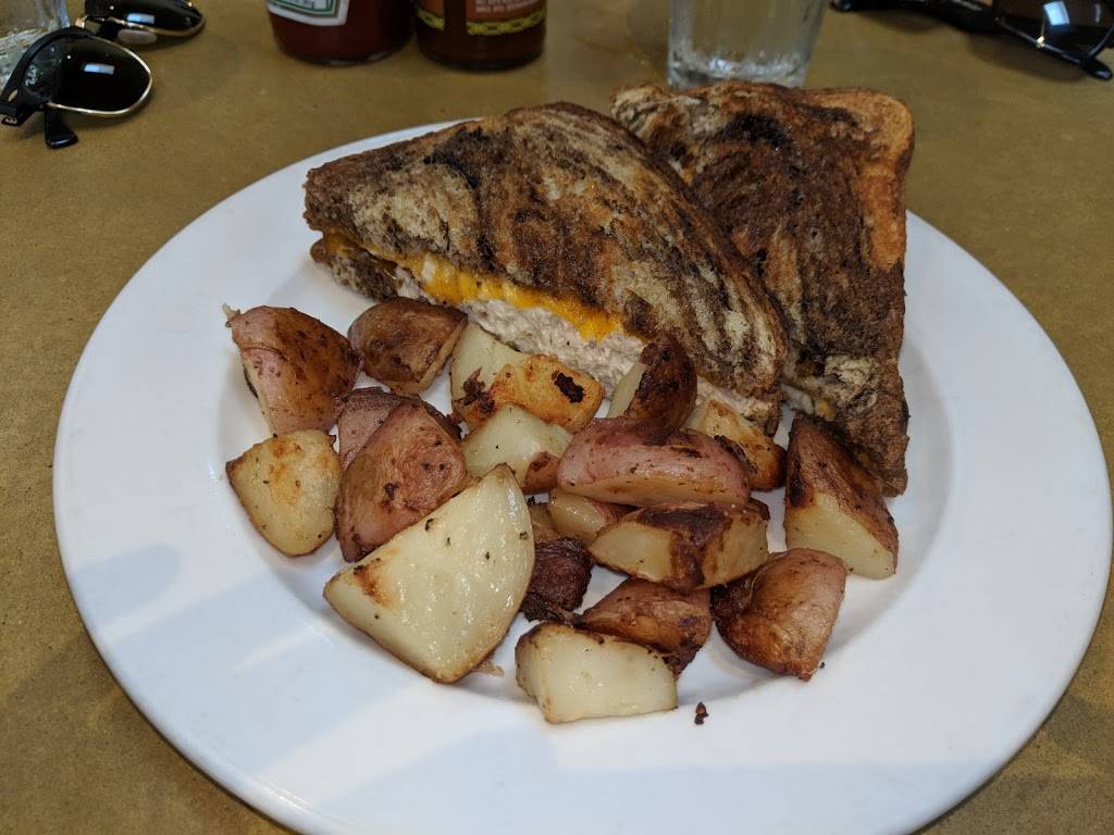 toast | restaurant | 2046 N Damen Ave, Chicago, IL 60647, USA | 7737725600 OR +1 773-772-5600