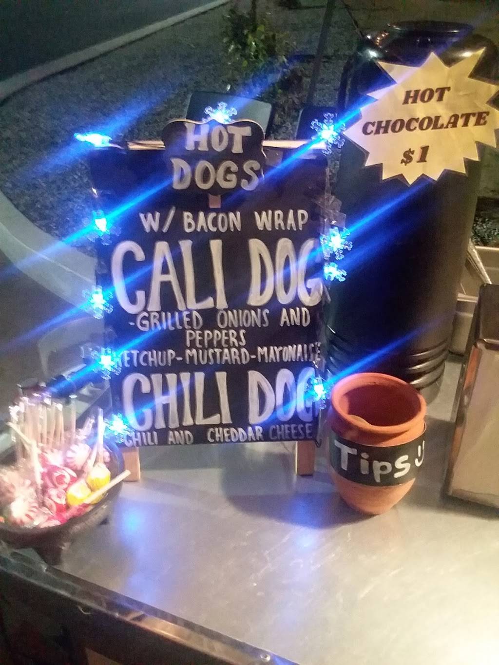 Hot dogs "EL MOCHOMO" | meal takeaway | 1811 Morning Dr, Bakersfield, CA 93306, USA | 8189123770 OR +1 818-912-3770