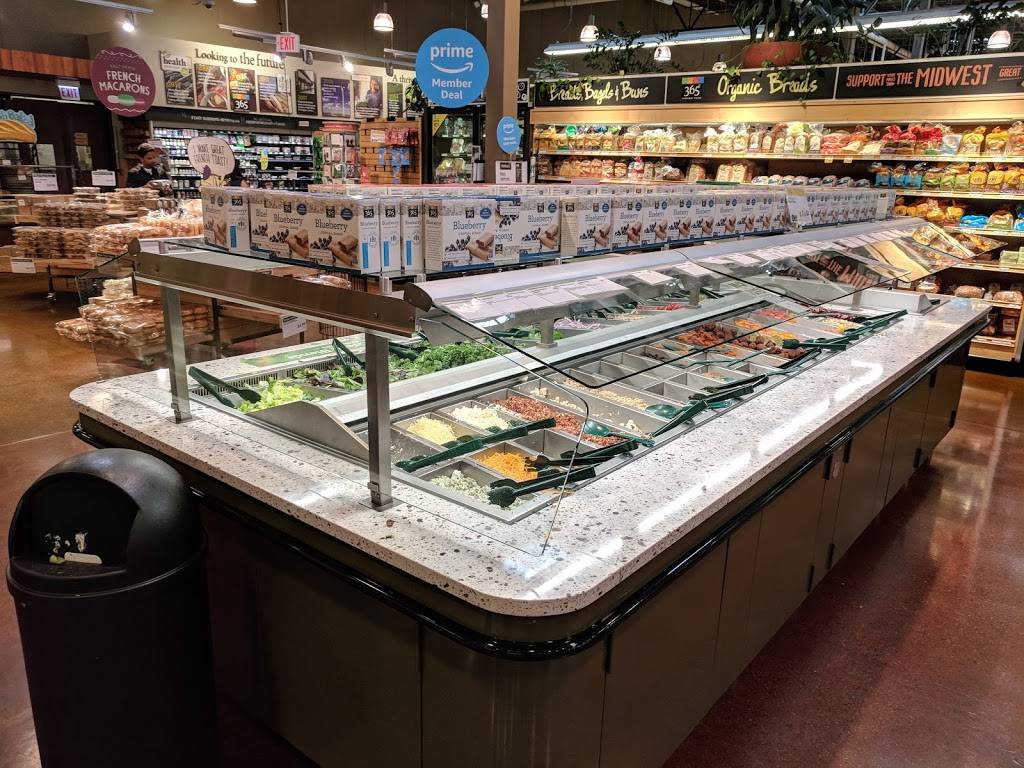 Streets of Woodfield | shopping mall | 601 N Martingale Rd, Schaumburg, IL 60173, USA | 6309547300 OR +1 630-954-7300