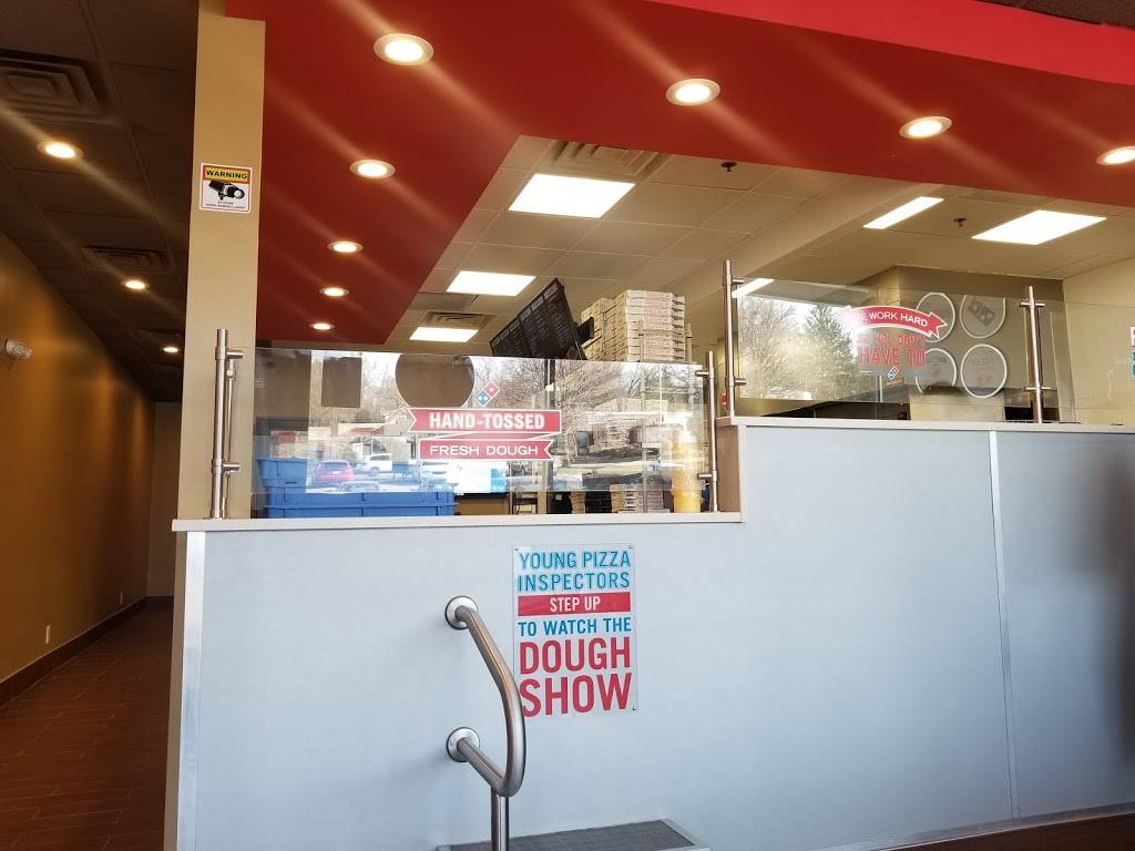 Dominos Pizza | meal delivery | 503 Baltimore Pike, Springfield, PA 19064, USA | 6103284400 OR +1 610-328-4400