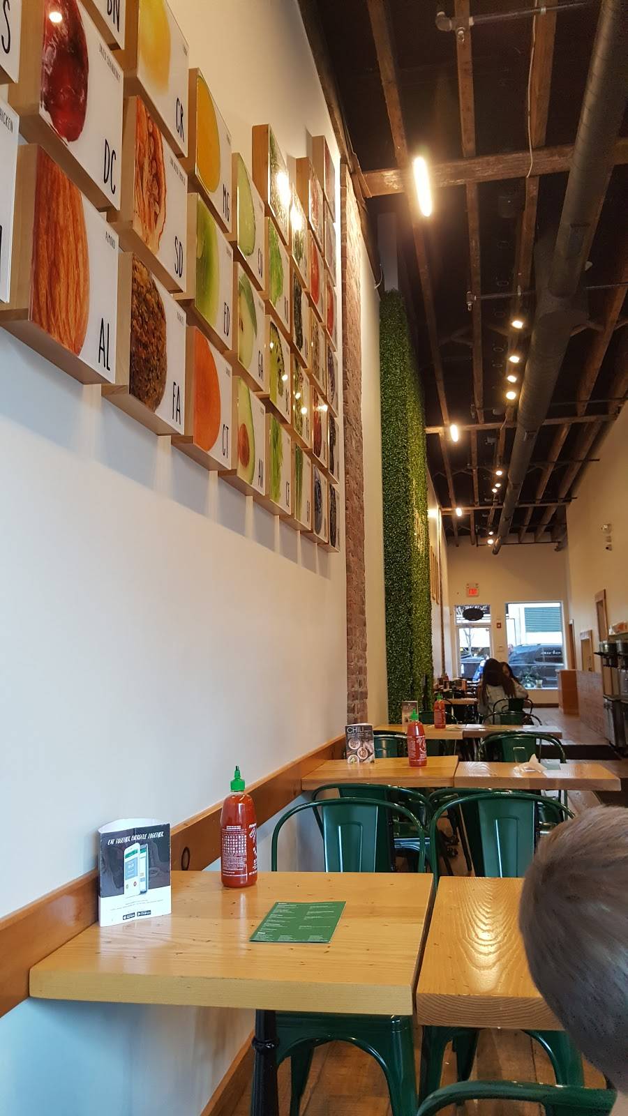 Freshii | restaurant | 240 Main St, White Plains, NY 10601, USA | 9144228000 OR +1 914-422-8000