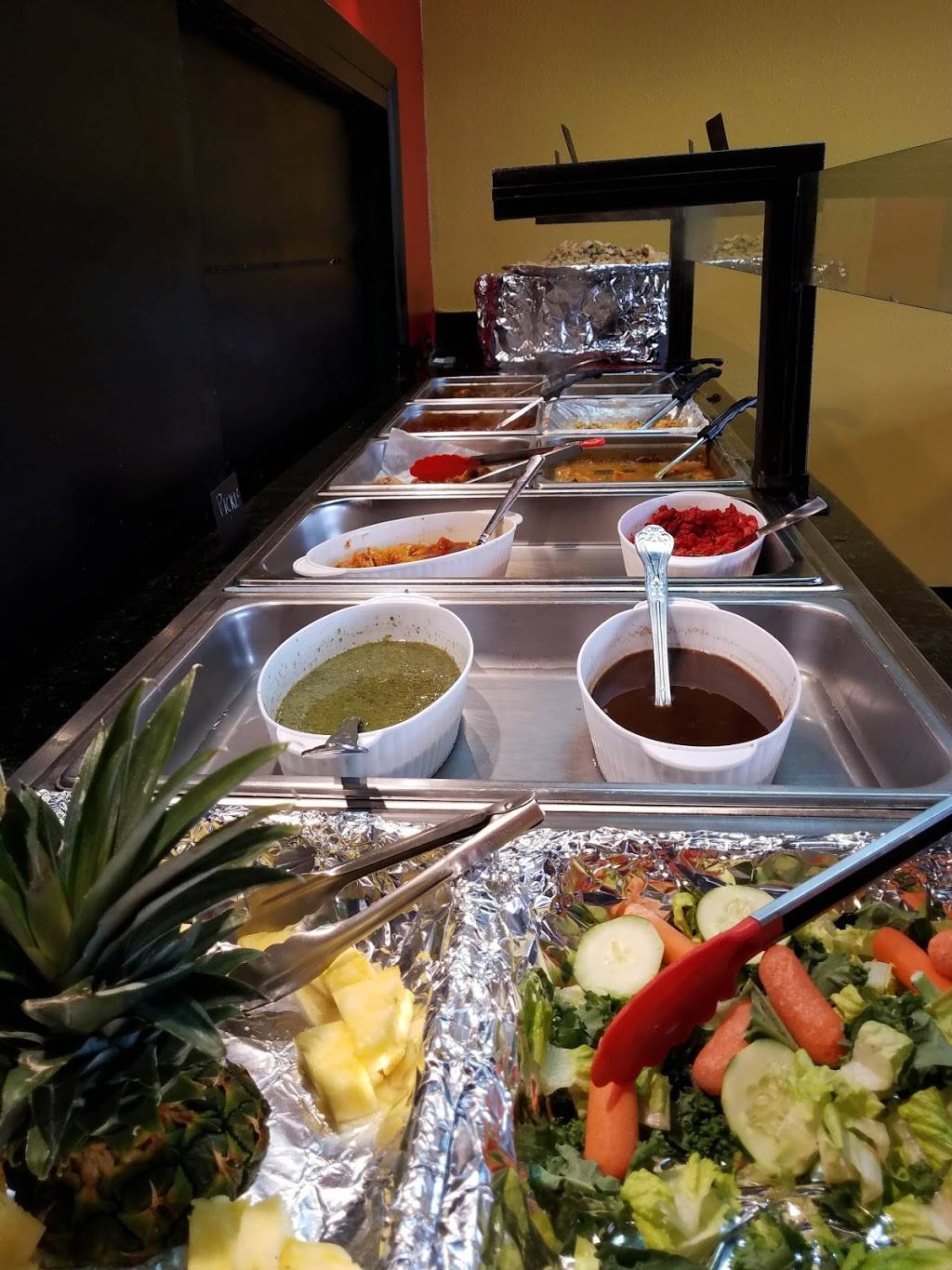 Saffron Palace | restaurant | 10044 Cross Creek Blvd, Tampa, FL 33647, USA | 8135361500 OR +1 813-536-1500