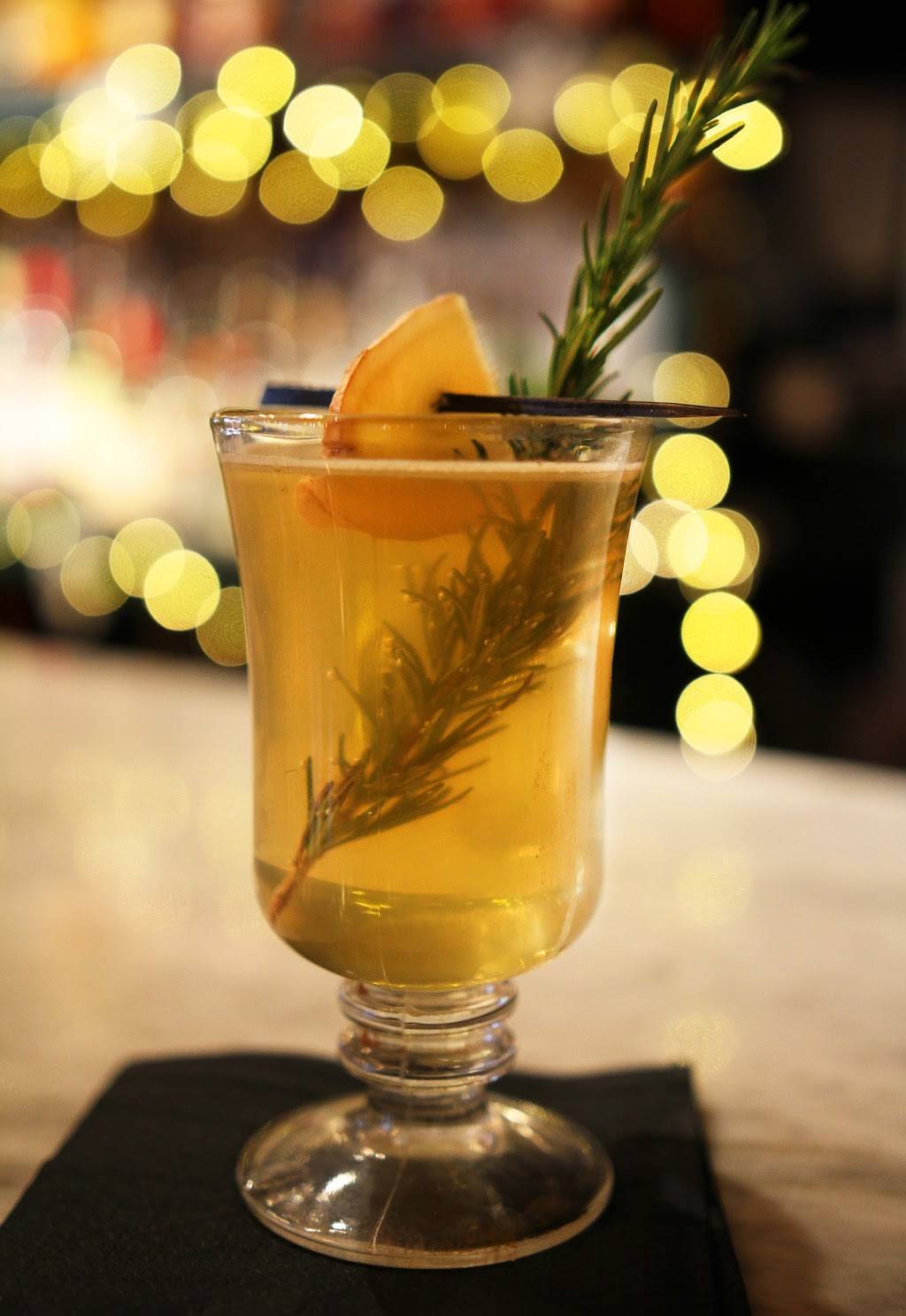 Brickhouse Food & Drink | restaurant | 20 S Broadway, Nyack, NY 10960, USA | 8453582170 OR +1 845-358-2170