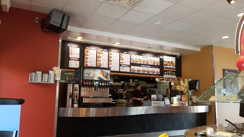 Taco Bueno | restaurant | 1419 N Collins St, Arlington, TX 76011, USA | 8178019127 OR +1 817-801-9127