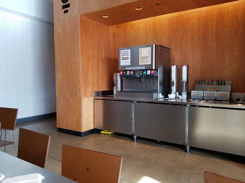 Chipotle Mexican Grill | restaurant | 400 S State Rd, Springfield, PA 19064, USA | 4844728533 OR +1 484-472-8533