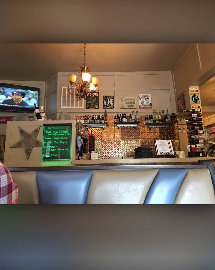 Park Avenue Grill | restaurant | 178 Park Ave, Amityville, NY 11701, USA | 6315984618 OR +1 631-598-4618