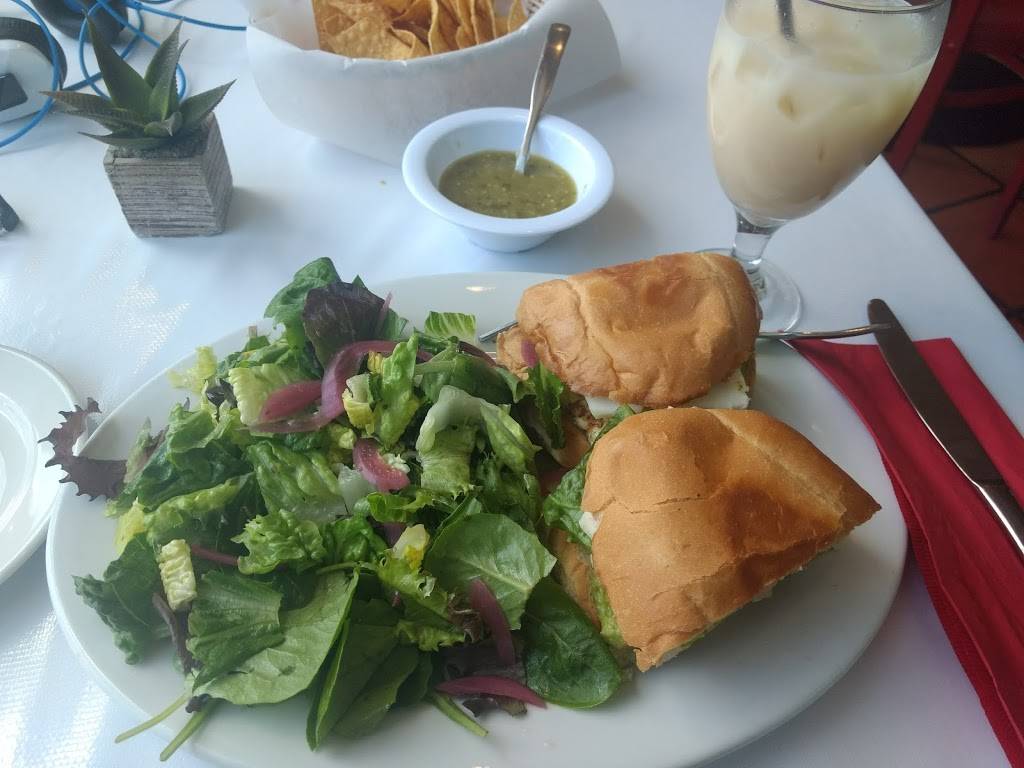 Mama Coco Cocina Mexicana | restaurant | 1081 El Camino Real, Menlo Park, CA 94025, USA | 6502726634 OR +1 650-272-6634