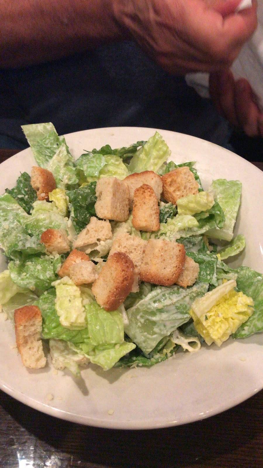 Lecis Italian Cafe | restaurant | 4076 Belfort Rd, Jacksonville, FL 32216, USA | 9043328144 OR +1 904-332-8144