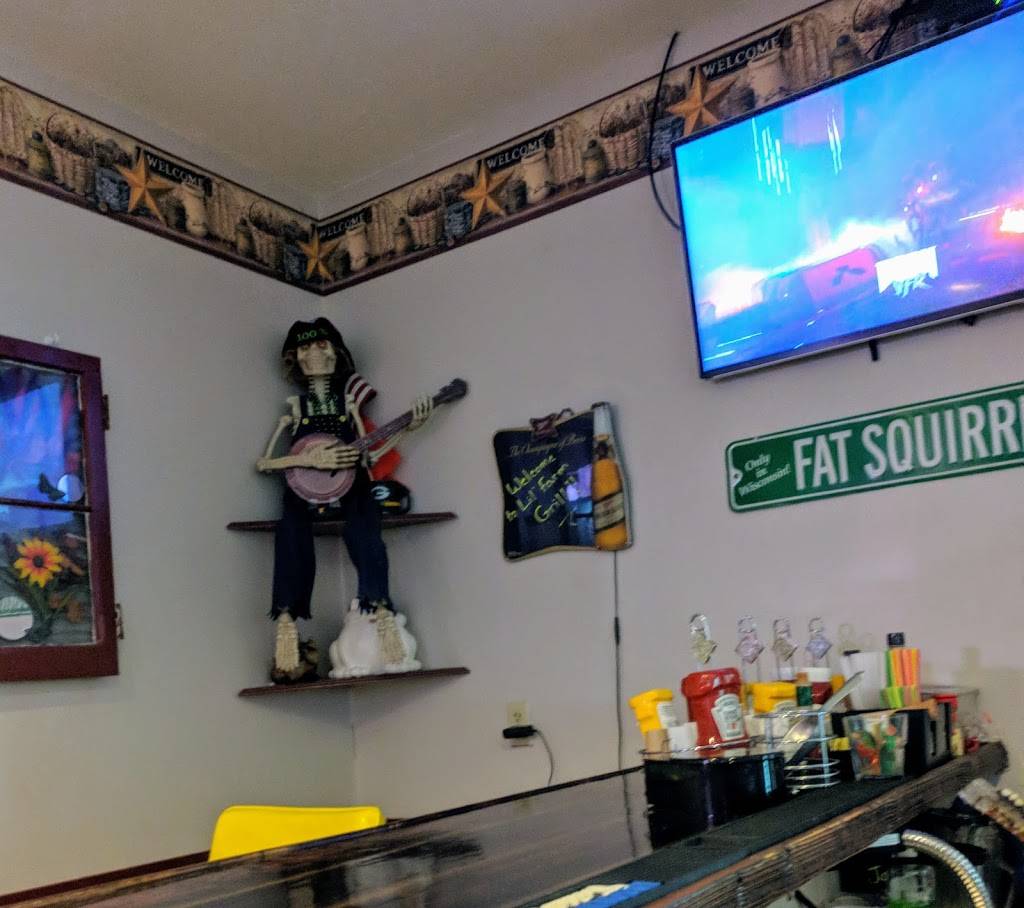 The Lil Farm Grill | restaurant | 10583 Gresylon Dr, Hayward, WI 54843, USA | 7159343276 OR +1 715-934-3276