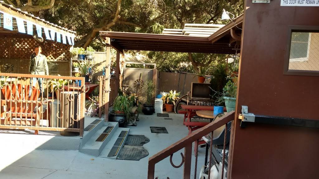 Hideaway Bar & Grill | restaurant | 12122 Kagel Canyon Rd, Sylmar, CA 91342, USA | 8188901225 OR +1 818-890-1225