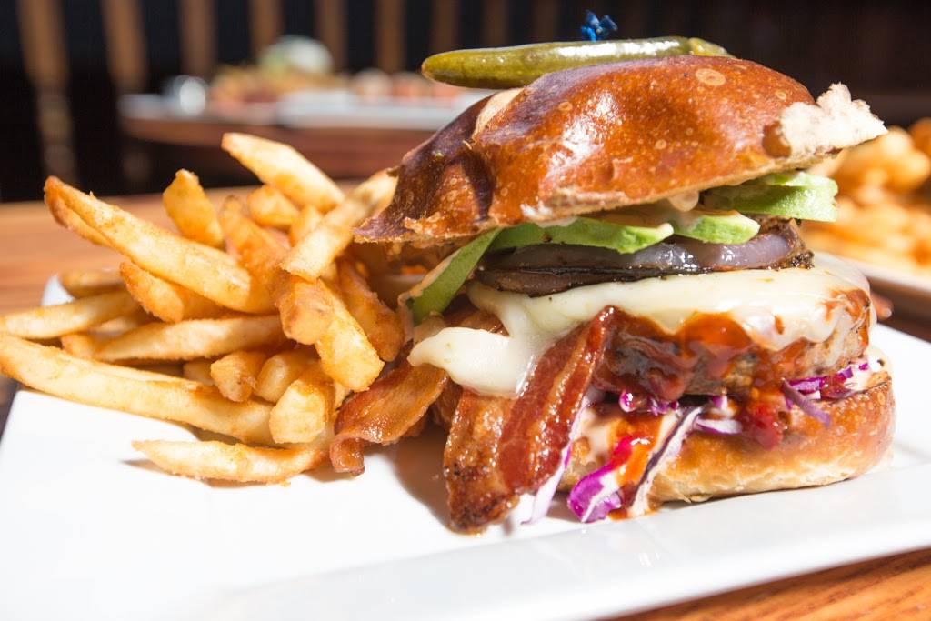 Blue Beet, The | restaurant | 107 21st Pl, Newport Beach, CA 92663, USA | 9496752338 OR +1 949-675-2338