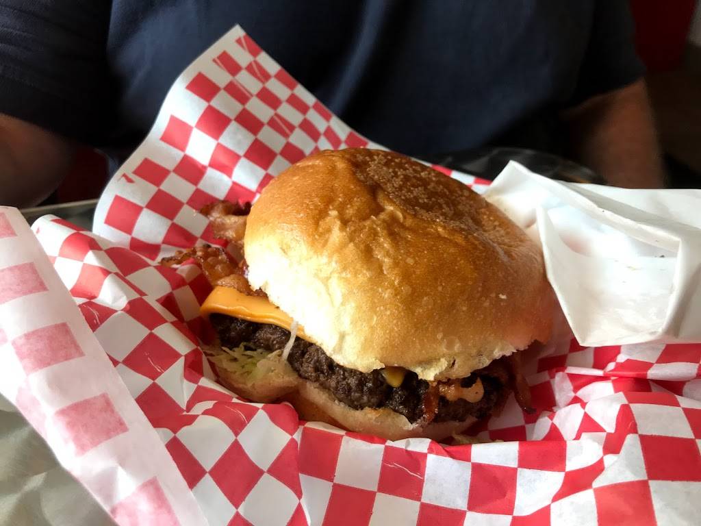 25 Burgers Flemington | restaurant | 313 US-202, Flemington, NJ 08822, USA | 9082371033 OR +1 908-237-1033