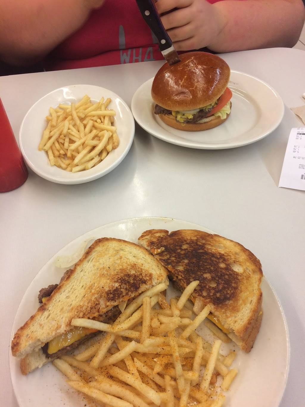 Steak n Shake | restaurant | 2011 Eatonton Rd, Madison, GA 30650, USA | 7064385462 OR +1 706-438-5462