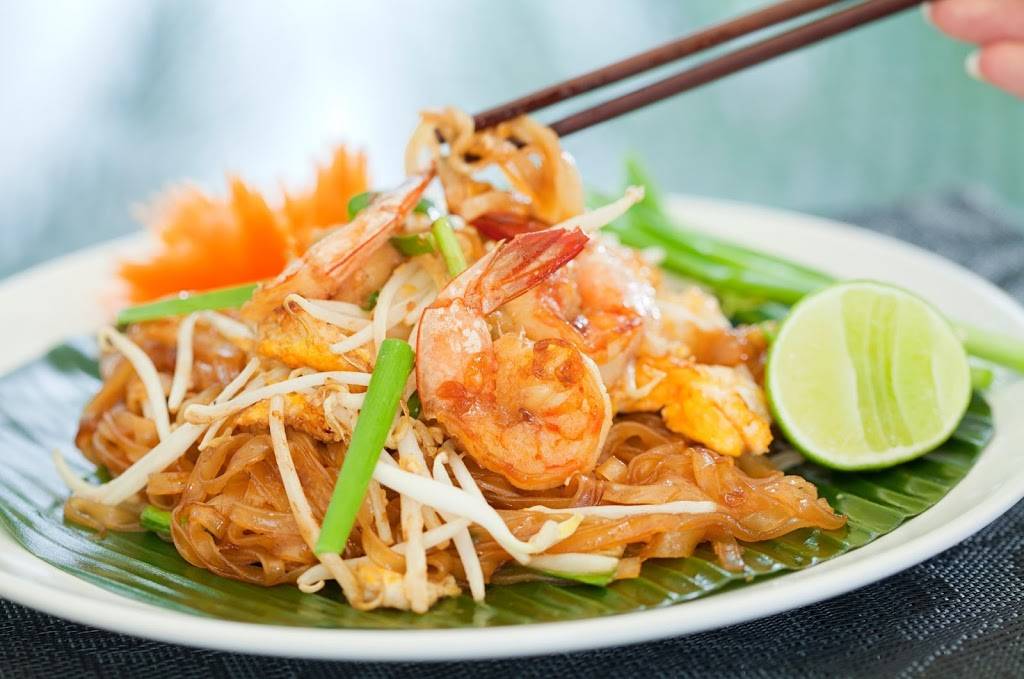 Thai House | restaurant | 3392 W 38th Ave, Denver, CO 80211, USA | 3034774090 OR +1 303-477-4090