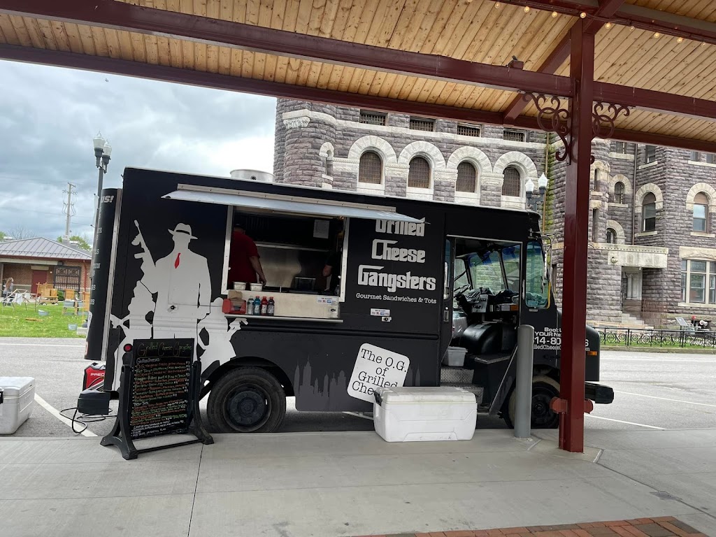 Grilled Cheese Gangsters | restaurant | 2508 Hazelton-Etna Rd SW, Pataskala, OH 43062, USA | 6148006916 OR +1 614-800-6916