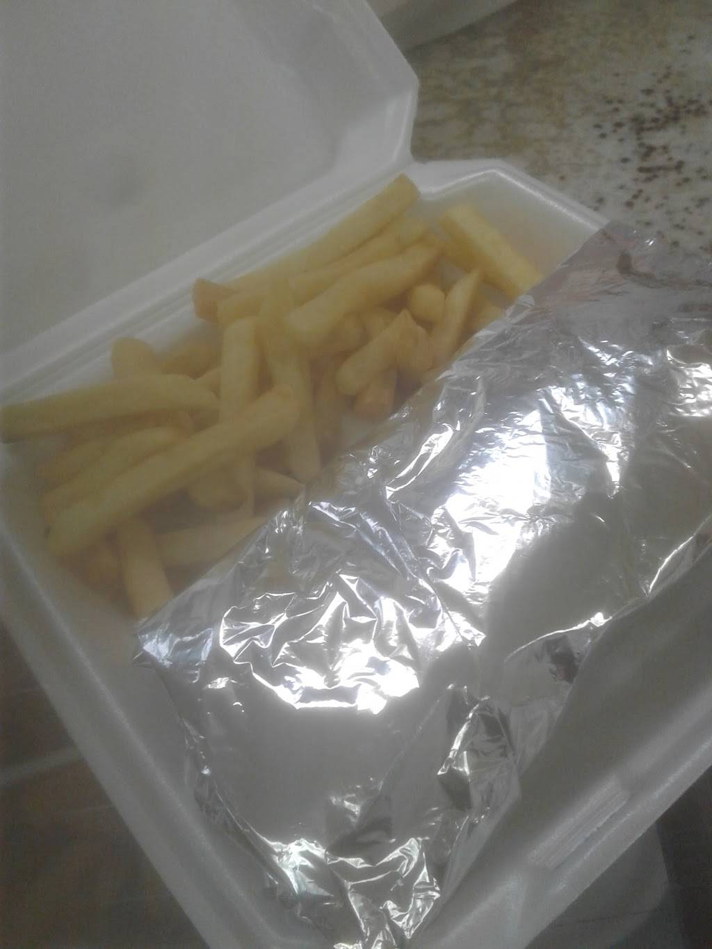 Johns Seafood & Poboy | restaurant | 305 S Burnside Ave, Gonzales, LA 70737, USA | 2256448728 OR +1 225-644-8728