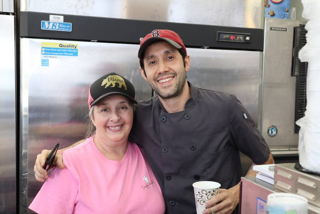 Courtside Cafe | restaurant | 102 W 3rd St # 180, Winston-Salem, NC 27101, USA | 3367618910 OR +1 336-761-8910