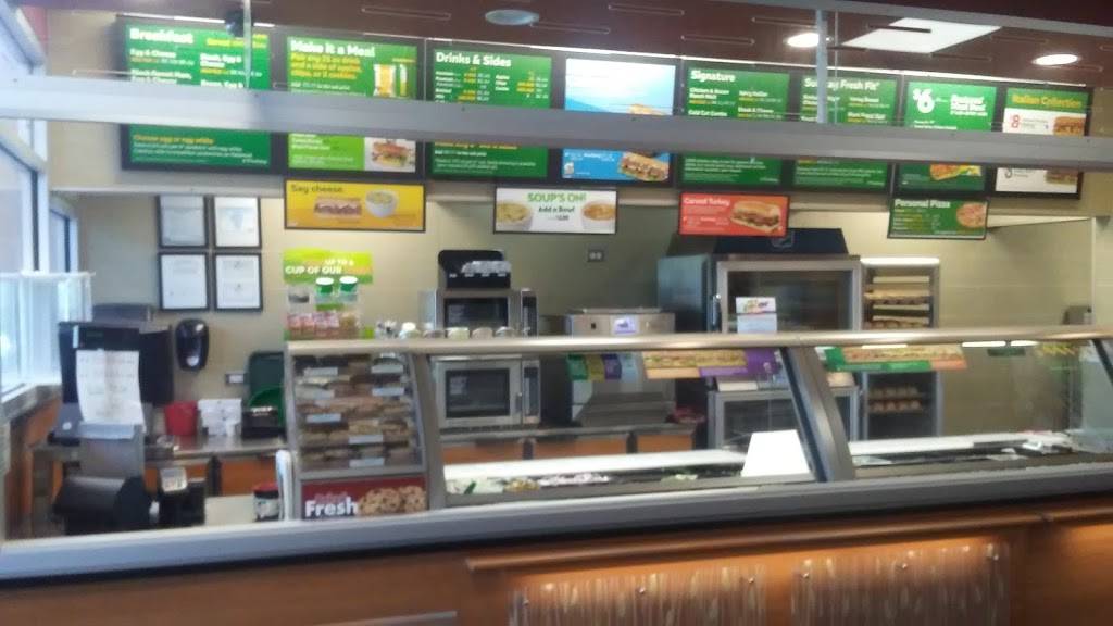 Subway Restaurants | restaurant | 6315 S Cottage Grove Ave, Chicago, IL 60637, USA | 8722443530 OR +1 872-244-3530