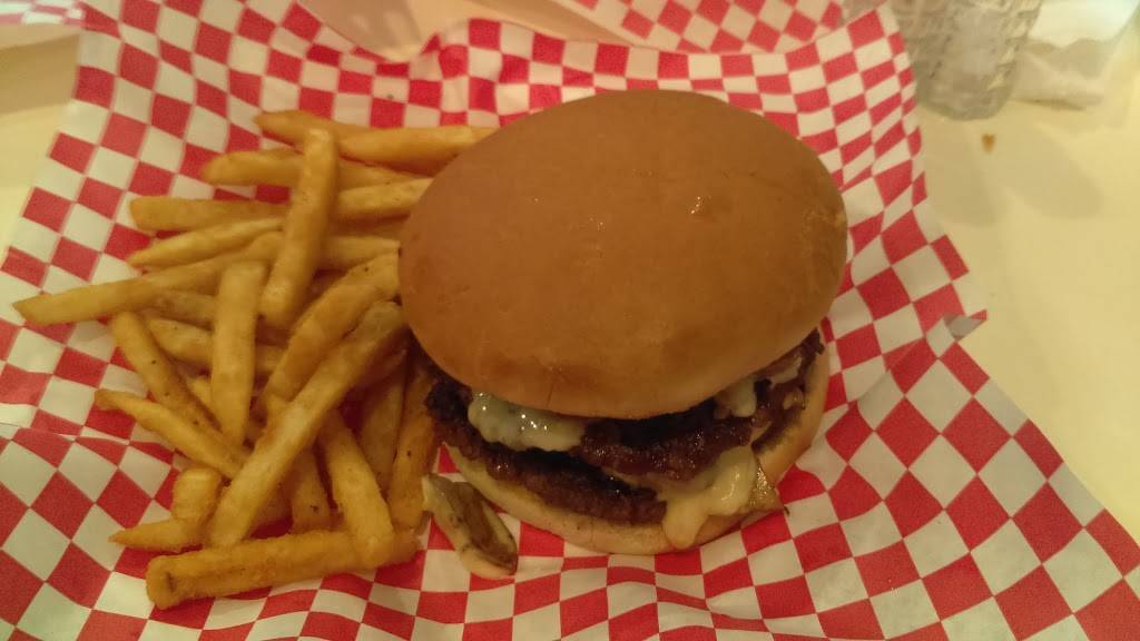 Char Burger | restaurant | 3848 AL-69, Guntersville, AL 35976, USA | 2565054720 OR +1 256-505-4720