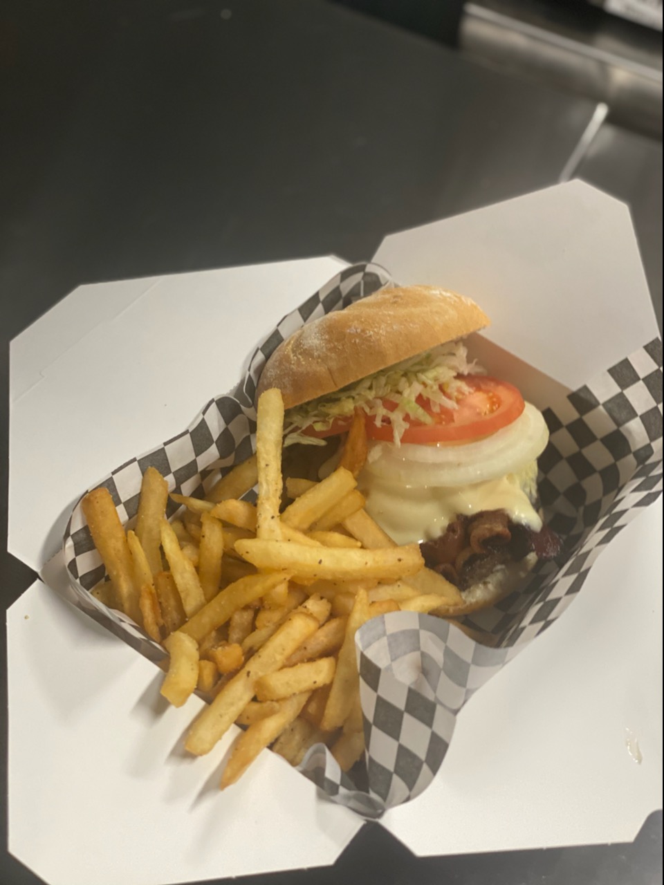 BLVD GRUB & SUBS | restaurant | 331 Washington Blvd, Williamsport, PA 17701, USA | 5706014935 OR +1 570-601-4935