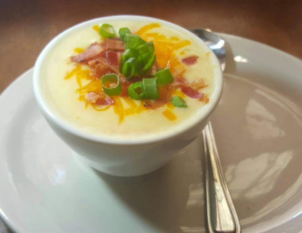 Lees Creek Grocery & Grill | restaurant | 18185 FM 1716, Henderson, TX 75652, USA | 9036432539 OR +1 903-643-2539