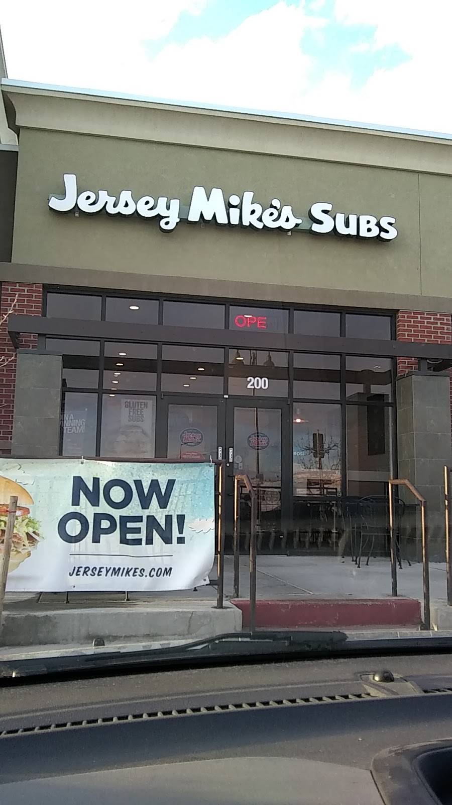 Jersey Mikes Subs | restaurant | 6583 S Parker Rd #200, Centennial, CO 80016, USA | 3036904118 OR +1 303-690-4118