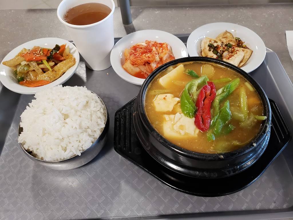 Yummy BBQ | restaurant | 16 Mallard Rd, North York, ON M3B 3N1, Canada | 6477485158 OR +1 647-748-5158