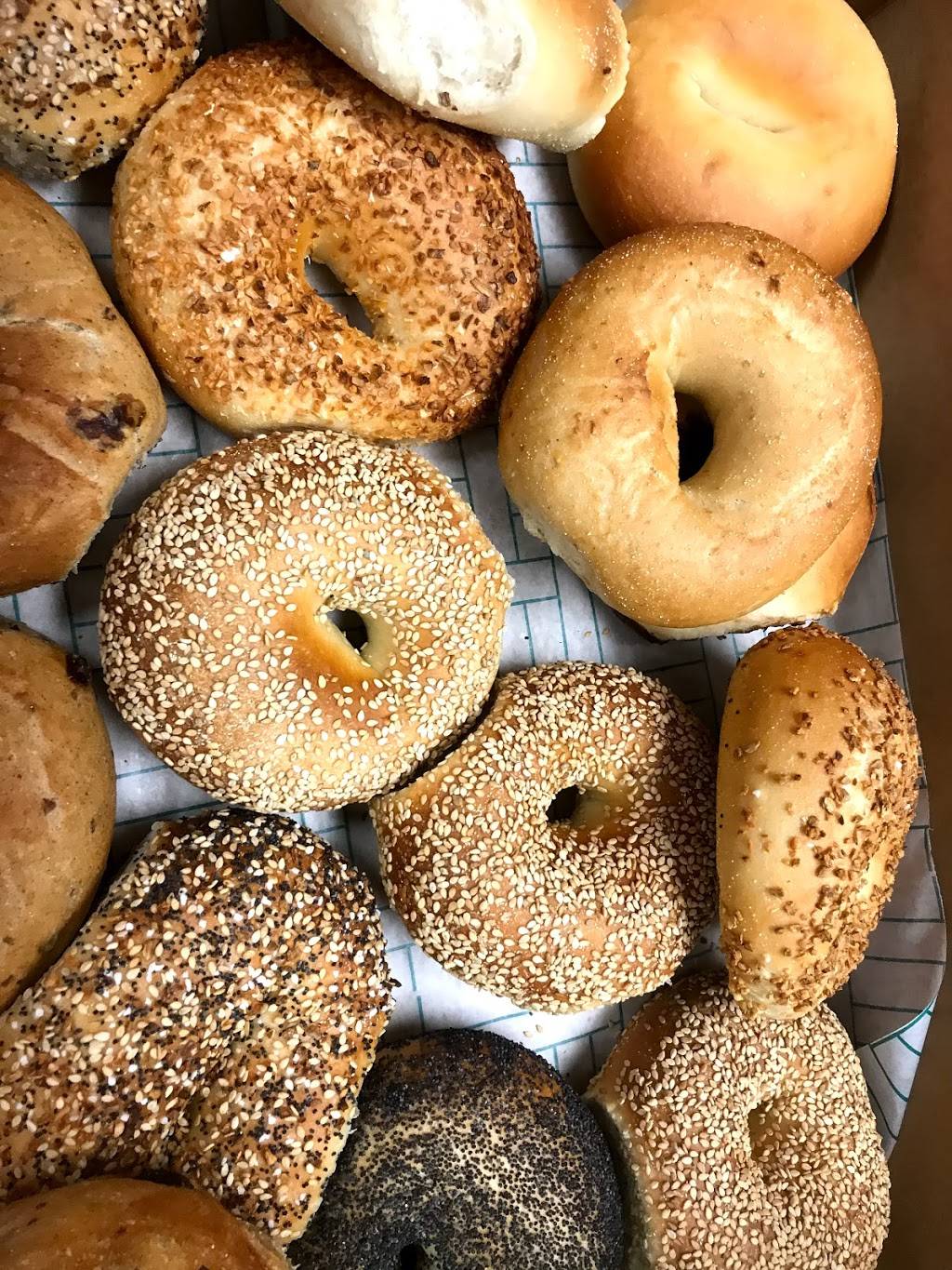 Yogis Hoagies | restaurant | 1001 White Horse Ave, Hamilton Township, NJ 08610, USA | 6095850171 OR +1 609-585-0171