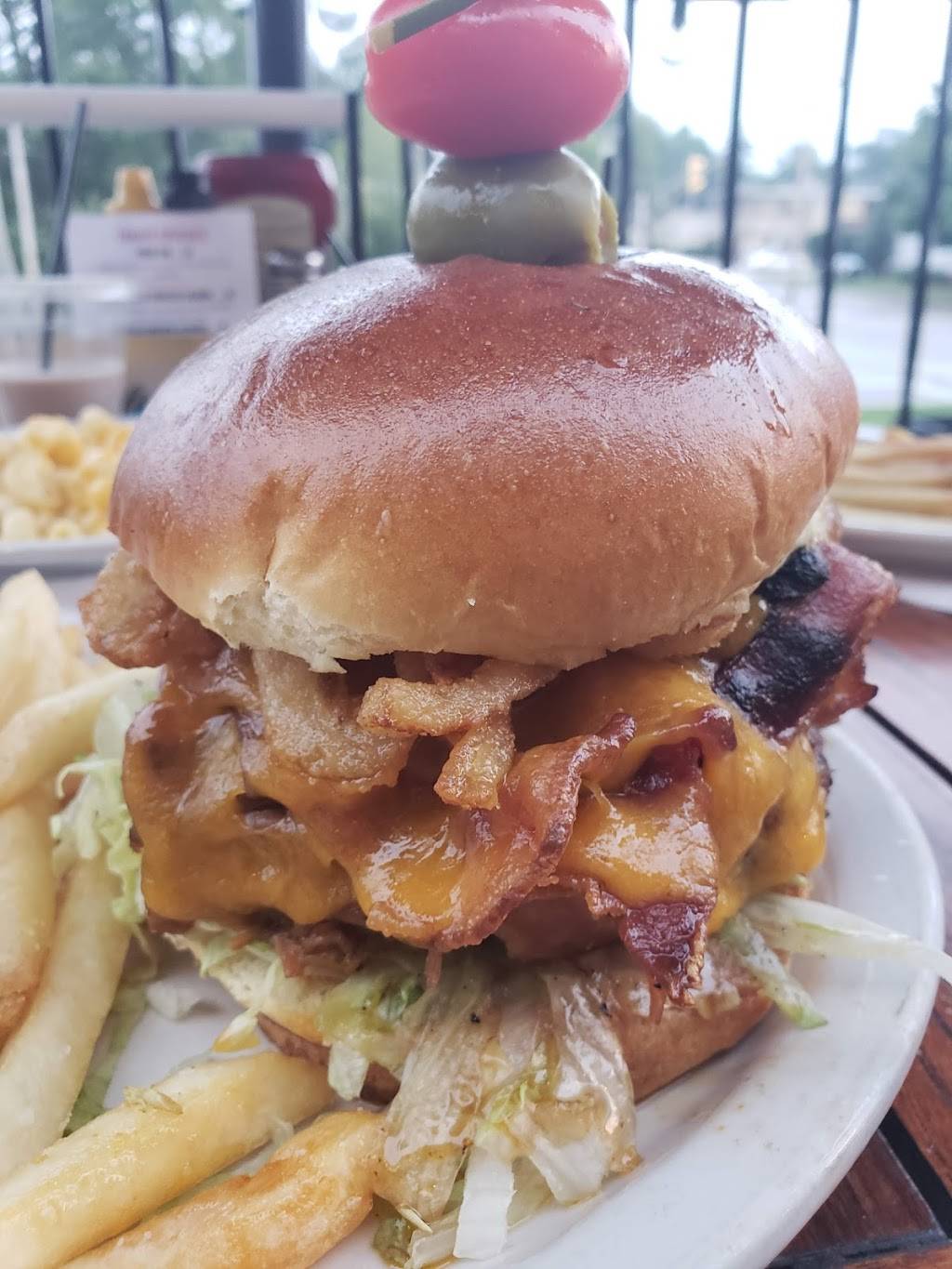 Station 21 American Grill | restaurant | 201 N Main St, Crown Point, IN 46307, USA | 2196610021 OR +1 219-661-0021