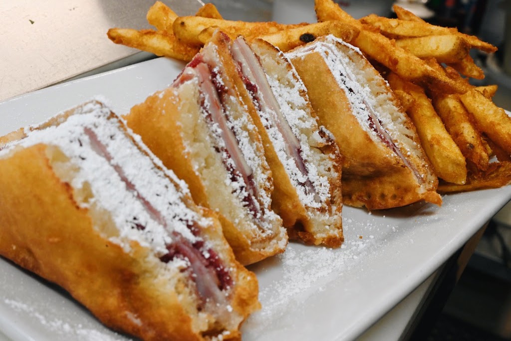 Roux Seafood Kitchen | restaurant | 16883 Beach Blvd, Huntington Beach, CA 92647, USA | 6572448592 OR +1 657-244-8592