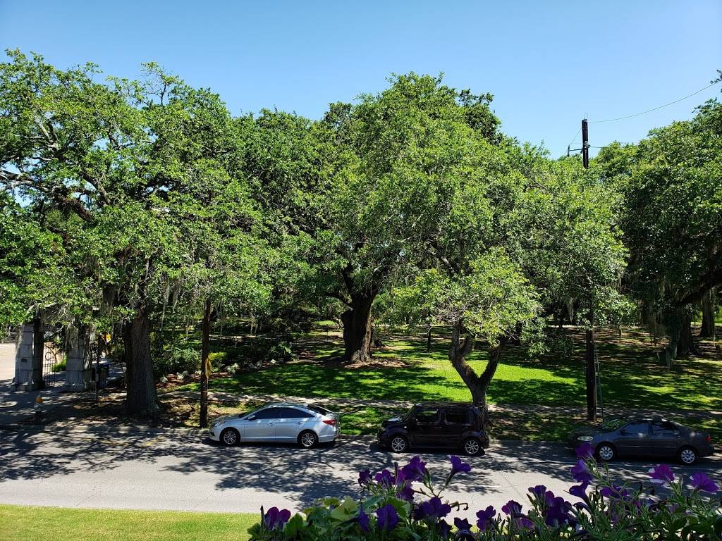 Ralphs on the Park | restaurant | 900 City Park Ave, New Orleans, LA 70119, USA | 5044881000 OR +1 504-488-1000