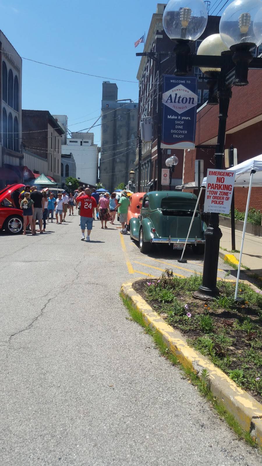 Time Out Lounge | night club | 315 Belle St, Alton, IL 62002, USA | 6184651006 OR +1 618-465-1006