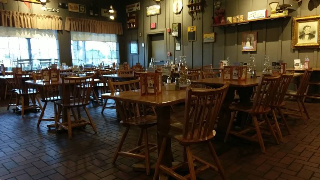 Cracker Barrel Old Country Store | restaurant | 2350 N Interstate Hwy 35 N, Round Rock, TX 78681, USA | 5122180822 OR +1 512-218-0822