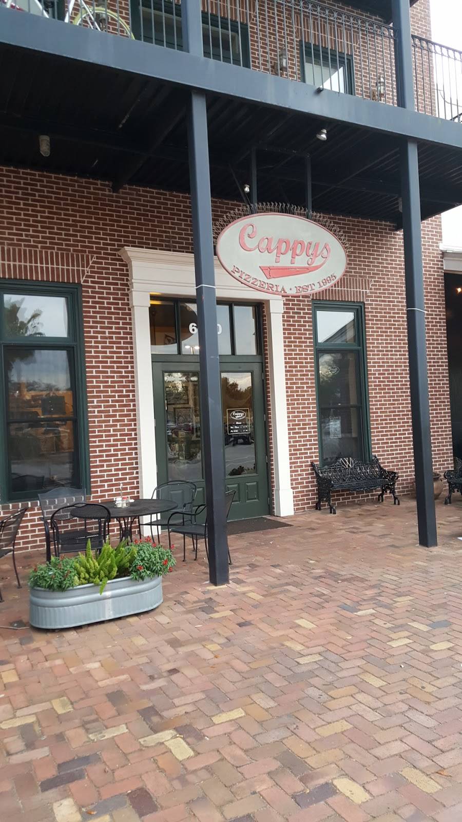 Cappys Pizza | restaurant | 6260 Winthrop Town Centre Ave, Riverview, FL 33578, USA | 8136624811 OR +1 813-662-4811