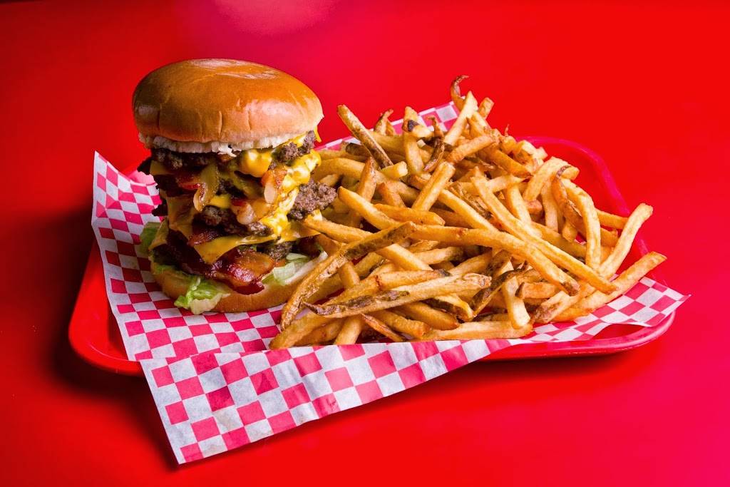 Daves Burger Barn | restaurant | 600 N Patricia St, Waco, TX 76705, USA | 2548678000 OR +1 254-867-8000