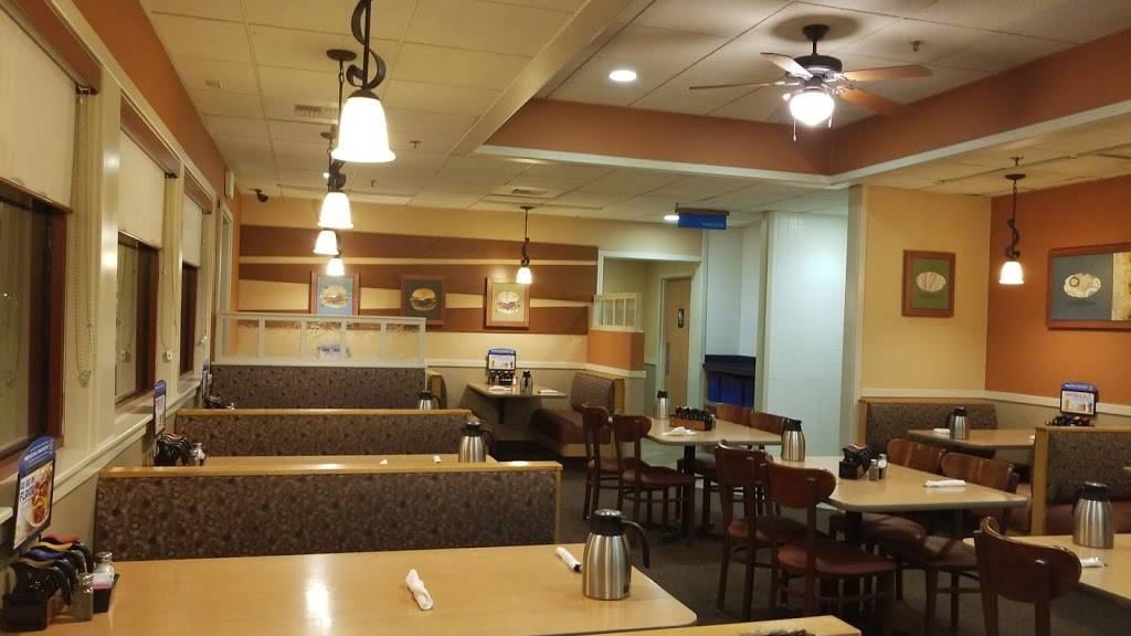 IHOP | restaurant | 2525 Iron Point Rd, Folsom, CA 95630, USA | 9168176580 OR +1 916-817-6580