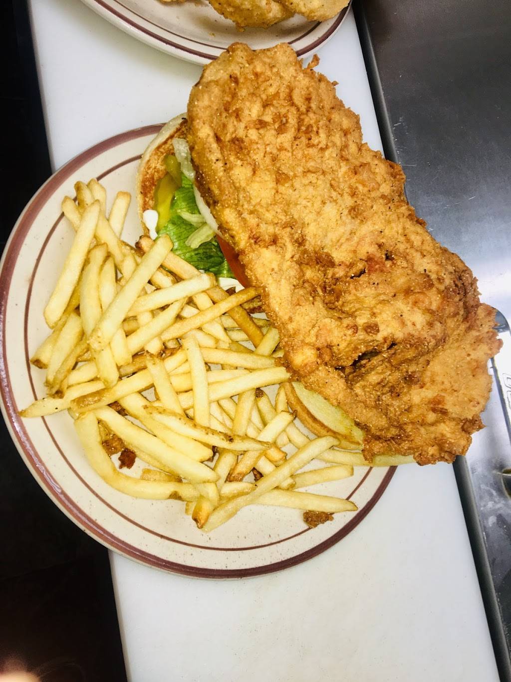 Kristys Hometown Bar and Grill | restaurant | 108 E Rochester St, Akron, IN 46910, USA | 5748934887 OR +1 574-893-4887