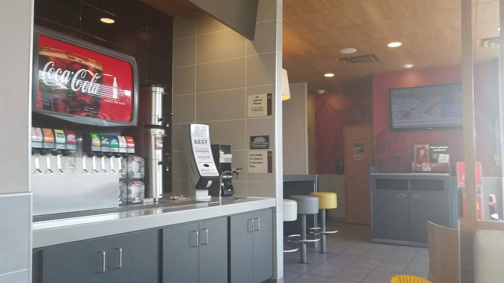 McDonalds | cafe | 32811 Stephenson Hwy, Madison Heights, MI 48071, USA | 2485887909 OR +1 248-588-7909