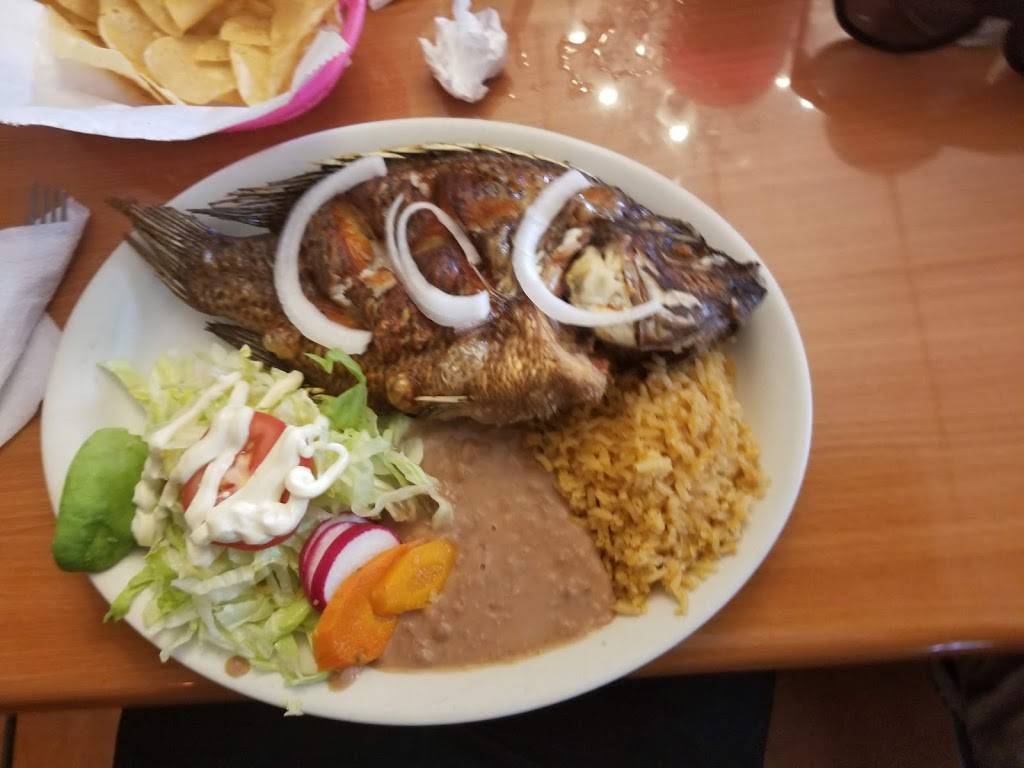 Carnitas Sahuayo | restaurant | 402 W 17th St, Santa Ana, CA 92706, USA | 7148340229 OR +1 714-834-0229