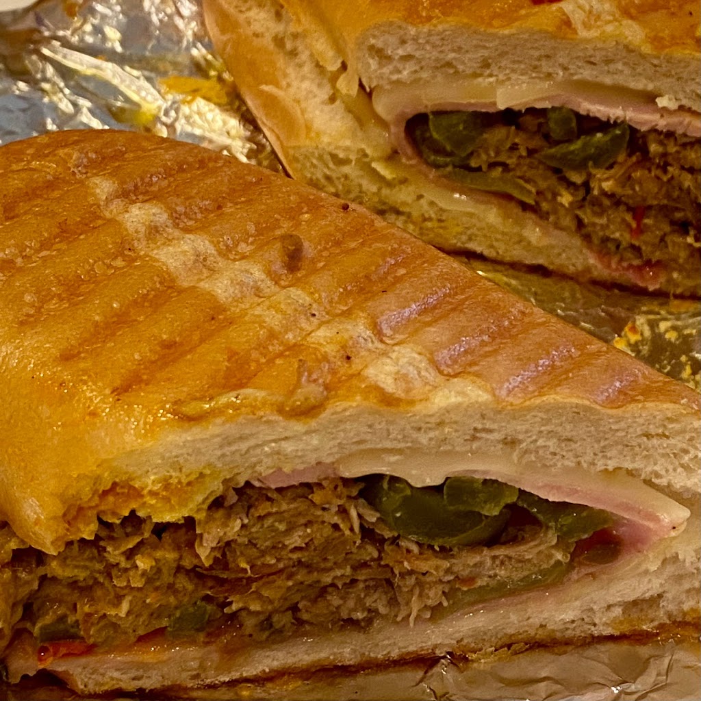 Puerto Rican Petes | restaurant | 14557 W Grand Ave, Surprise, AZ 85374, USA | 6234407898 OR +1 623-440-7898