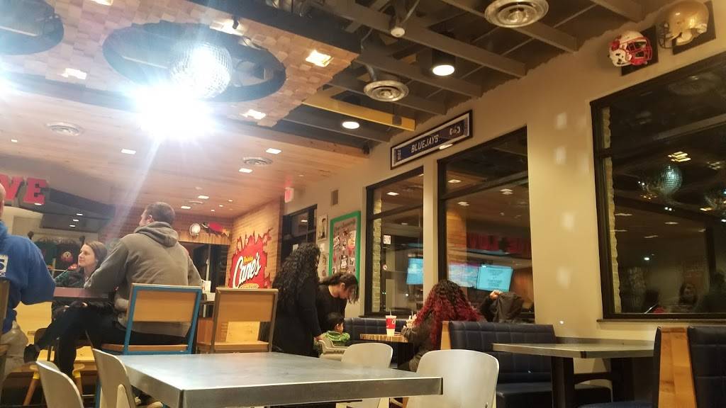 Raising Canes Chicken Fingers | meal takeaway | 5011 L St, Omaha, NE 68117, USA | 4025066870 OR +1 402-506-6870