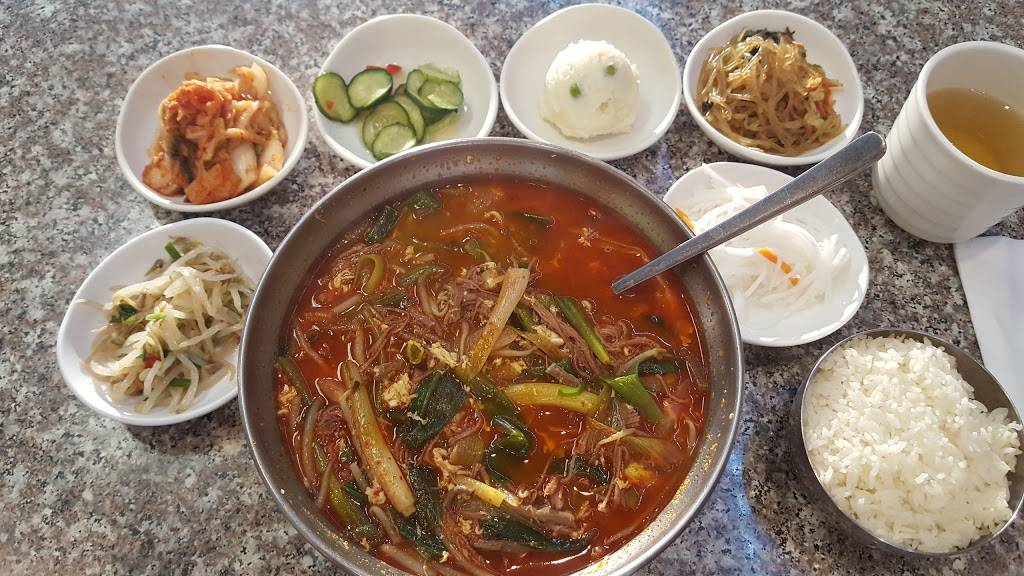 Lees Korean BBQ & Tofu House | restaurant | 23360 Valencia Blvd, Valencia, CA 91355, USA | 6612542307 OR +1 661-254-2307